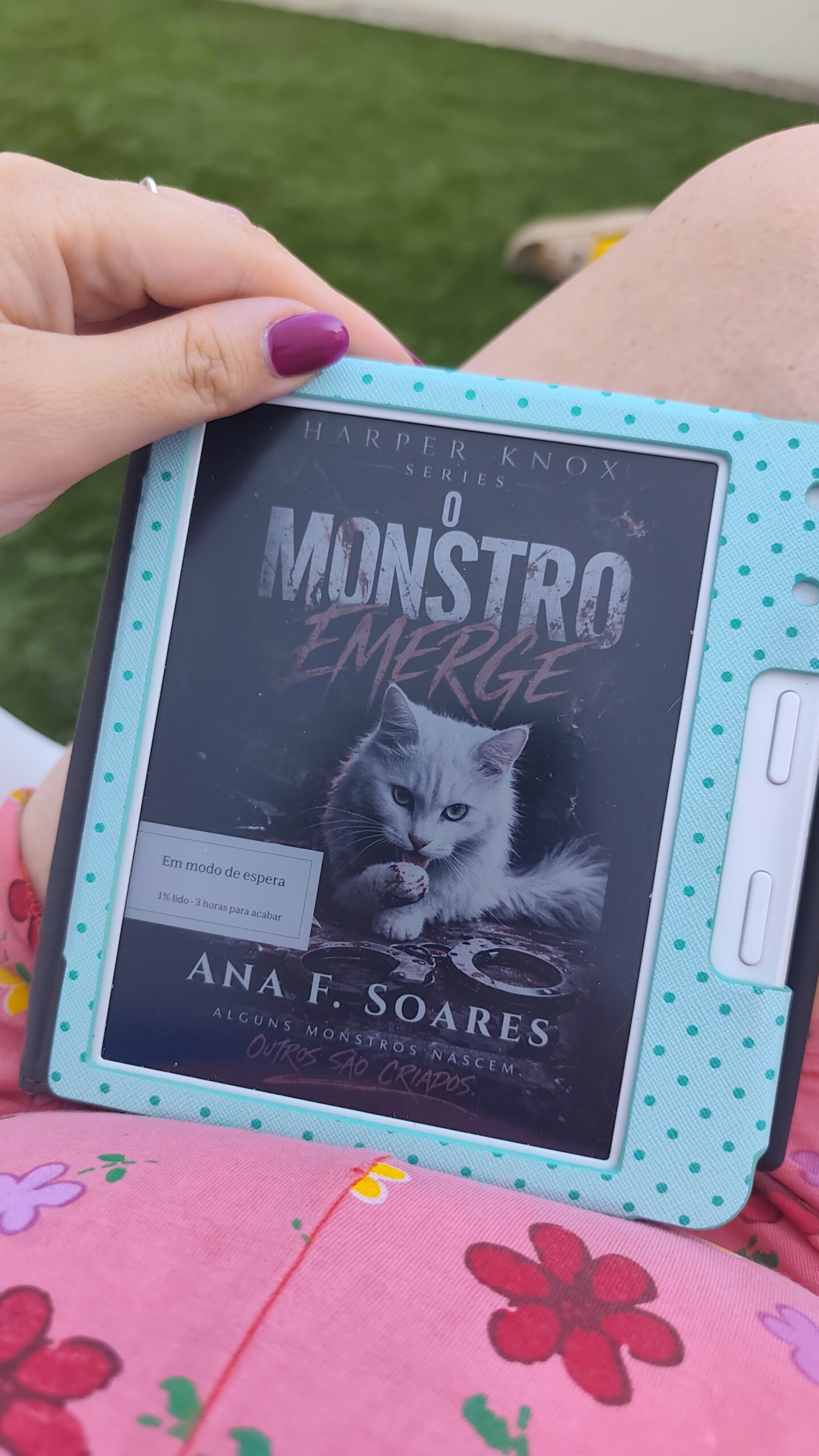 Review: O monstro emerge (Harper Knox Series) — Clube Secreto